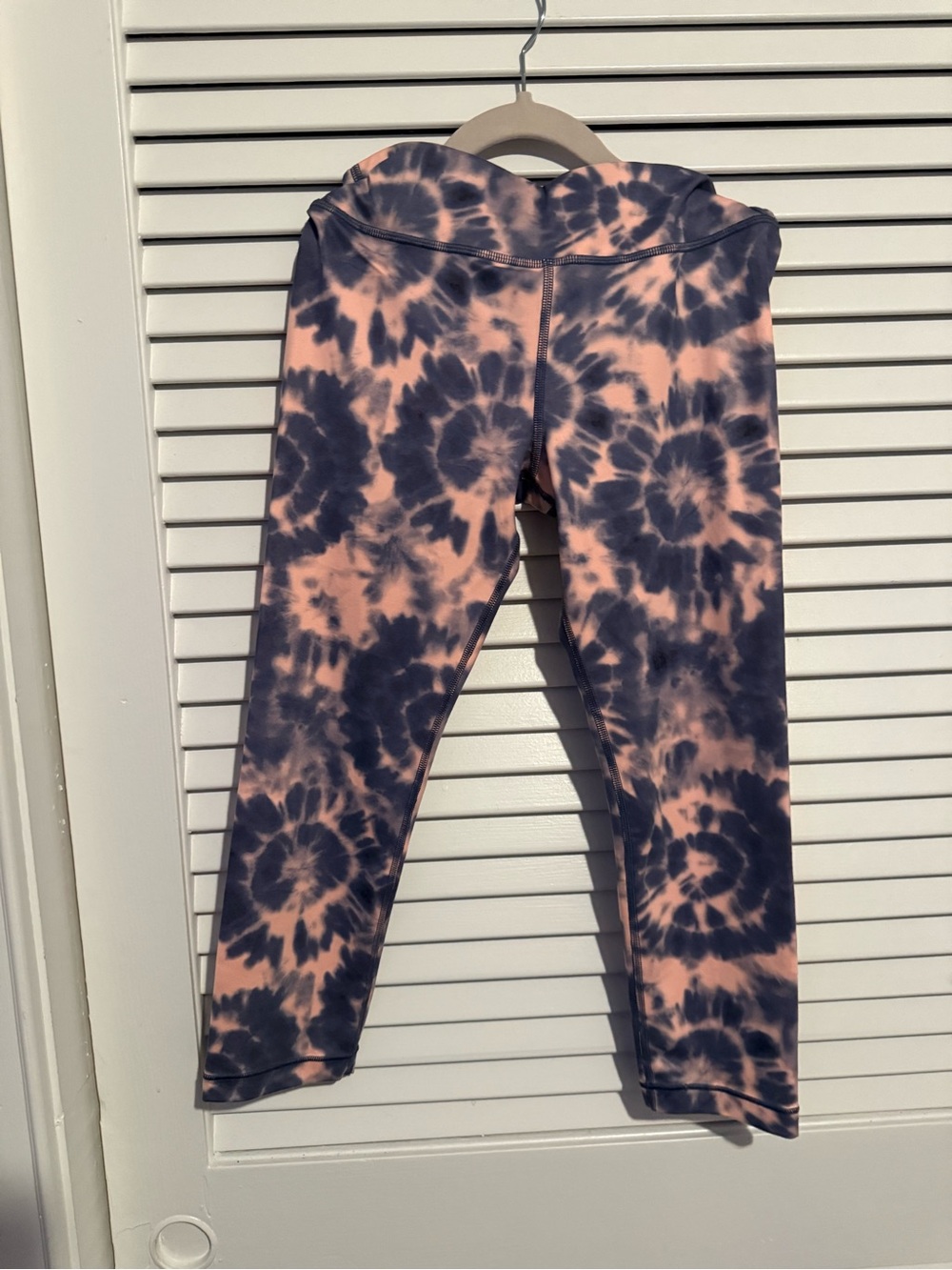 Athleta Girl Printed Chit Chat Capri Leggings Blue Marble XL 14